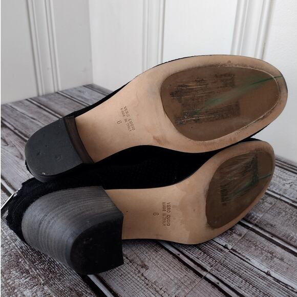 Aquatalia Xcellent Black Suede Perforated Stacked Heel Ankle Bootie Boot Women 8 - Picture 12 of 15